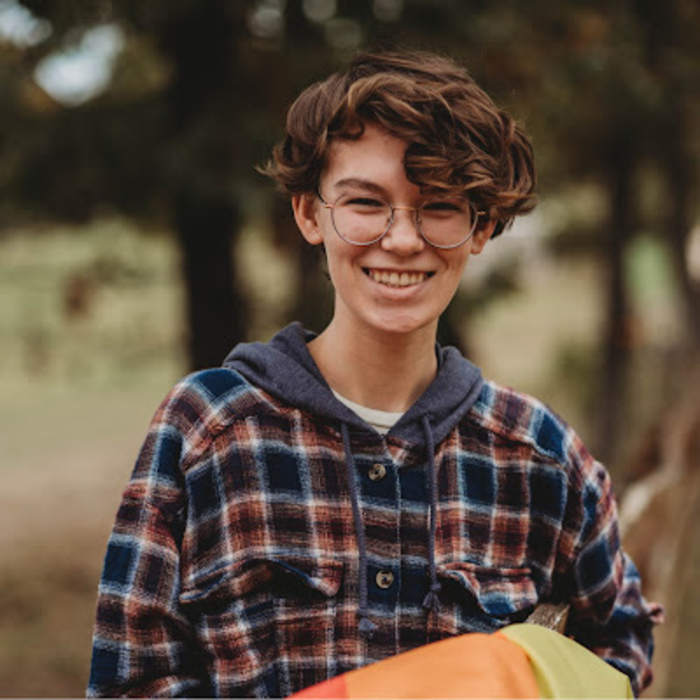 Meet your Posher, Ava